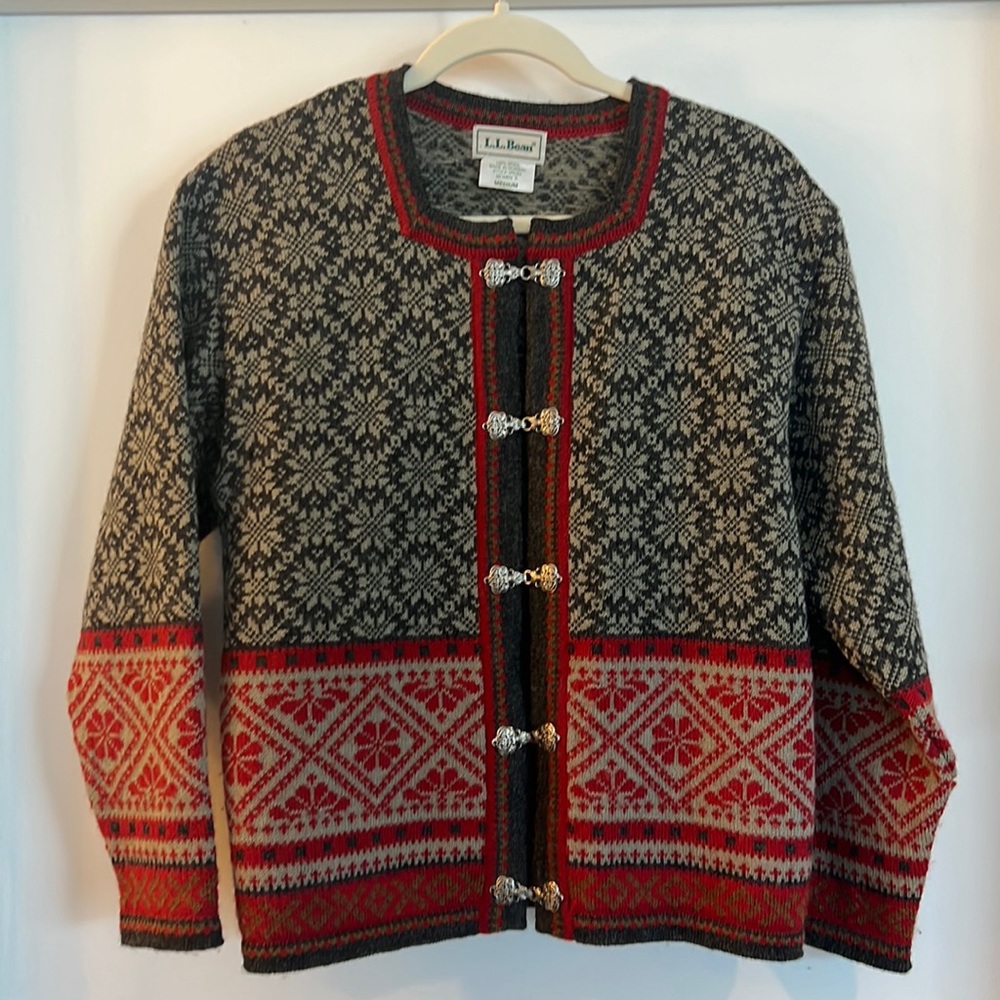 LL Bean Nordic / Scandinavian 100% Wool square-neck cardigan sweater with clasps
